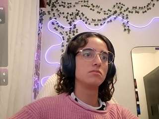 leorabreiland webcam