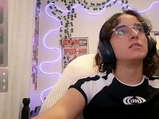 leorabreiland Live Webcam on CamSoda