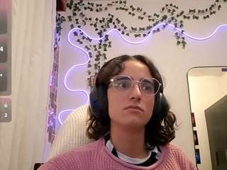 leorabreiland webcam