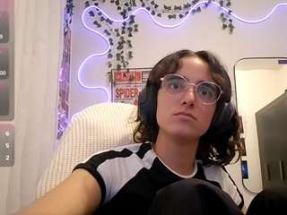 leorabreiland webcam