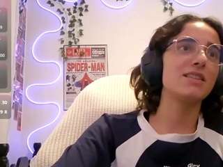 leorabreiland webcam