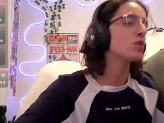 leorabreiland webcam