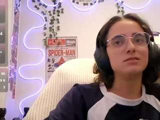 leorabreiland webcam