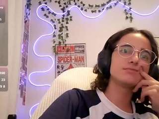 leorabreiland webcam