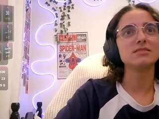 leorabreiland webcam