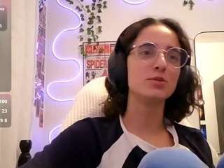 leorabreiland webcam