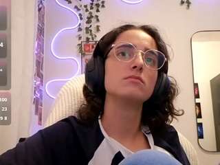 leorabreiland webcam