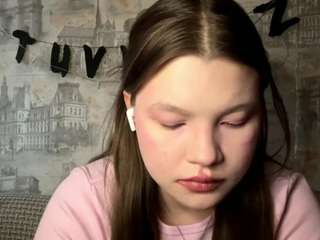 Live webcam model meifalconer on Soda Cams