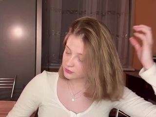 Live webcam model renezelinski on Soda Cams