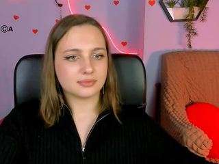 rima-letta's CamSoda show and profile