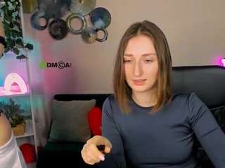 Live webcam model yuna-kim on Soda Cams