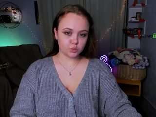 yuna-kim's CamSoda show and profile