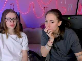 yuna-kim's CamSoda show and profile