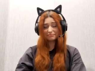 Live webcam model agustinagilliland on Soda Cams