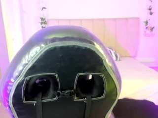 amellievaillant's CamSoda show and profile