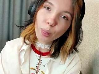 Live webcam model carloslombera on Soda Cams