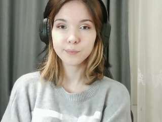 carloslombera's CamSoda show and profile