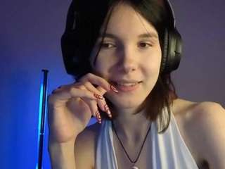 Play with clit over clothing [44 tokens remaining]