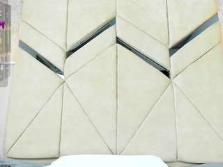 Live webcam model catalina-carter on Soda Cams