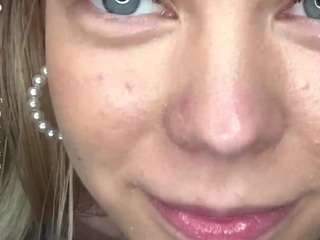 Acest model este live acum. evafilipiak