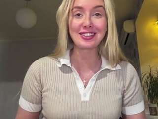 Live webcam model junomaris on Soda Cams