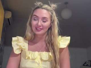 Live webcam model junomaris on Soda Cams