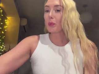 Live webcam model junomaris on Soda Cams