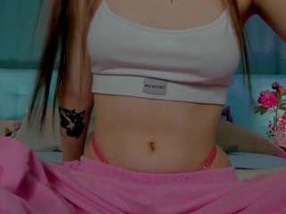 Live webcam model kelley-haries on Soda Cams