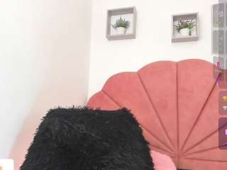 kitty-kiss