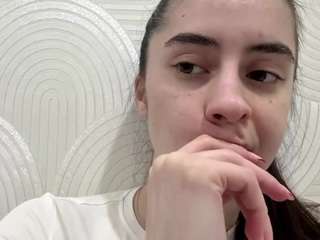 Flohenke's cam show statistics and live stream