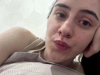 FloHenke live webcam show