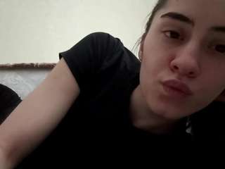 FloHenke live webcam show