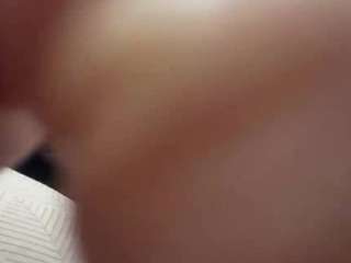 FloHenke live webcam show