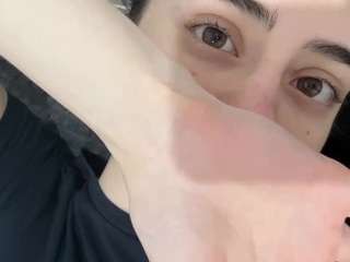 FloHenke live webcam show