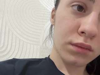 FloHenke live webcam show
