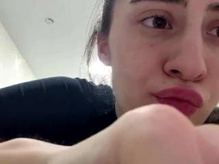 FloHenke live webcam show