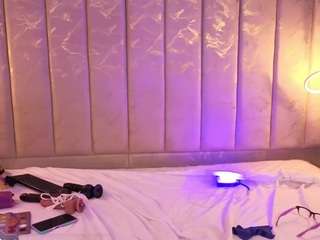 ladyreload live webcam show