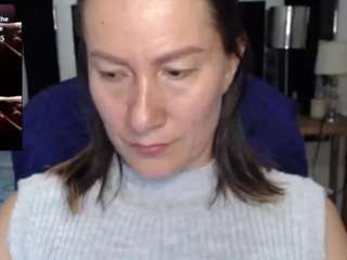 Live webcam model reina-lunar on Soda Cams