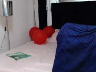 REINA-LUNAR live cam preview