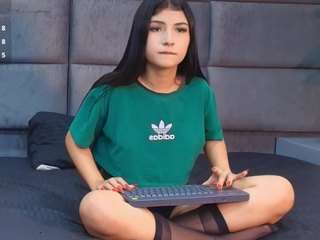 zoee-8 Live Webcam on CamSoda