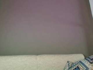 Zoee 8 live cam — ass bouncing, ass clapping, body massage