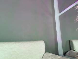 zoee-8 live webcam show