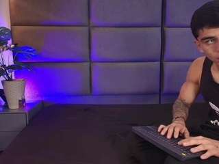 Zoee 8 live webcam show