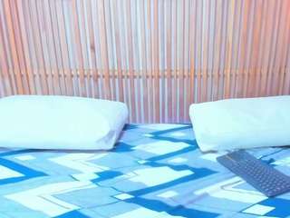 adara-gray Live Webcam on CamSoda