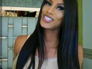 blackbeauty-ts live cam preview