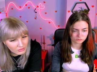 Live webcam model bonnie-crystal on Soda Cams