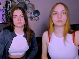 Live webcam model bonnie-crystal on Soda Cams