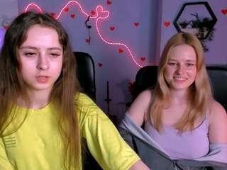 Live webcam model bonnie-crystal on Soda Cams