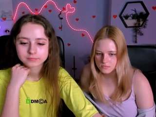 Live webcam model bonnie-crystal on Soda Cams