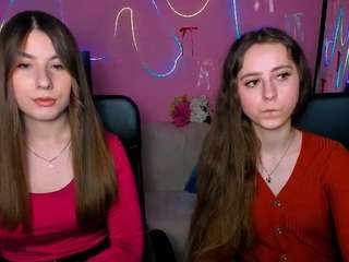 Live webcam model bonnie-crystal on Soda Cams